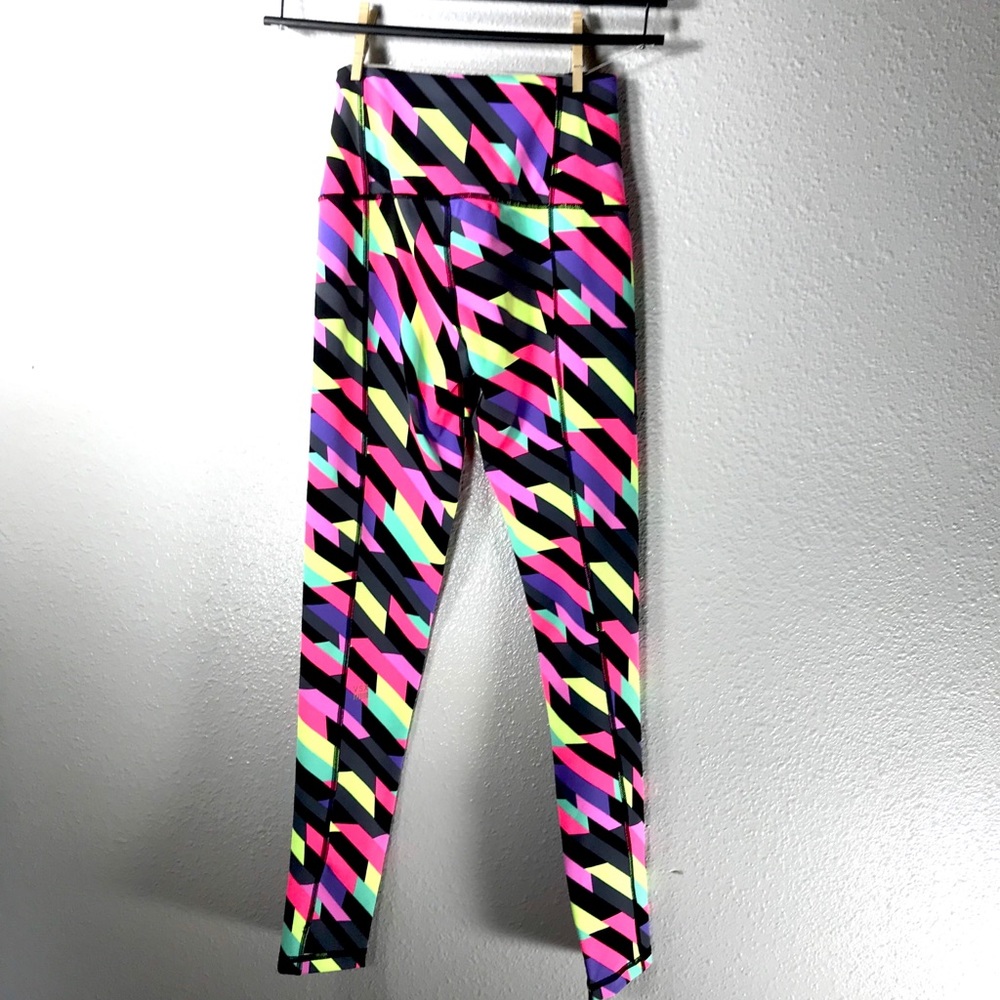 Victoria’s Secret knockout leggings - Picture 3 of 5